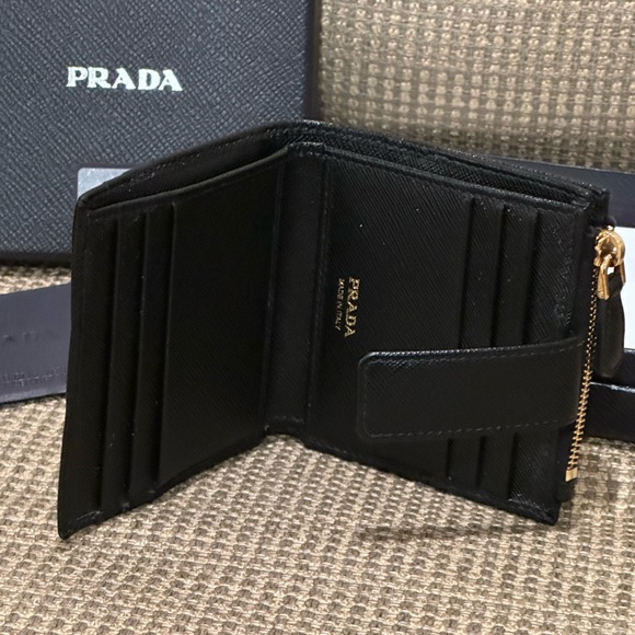 Authentic Prada Small Saffiano Leather Wallet - Picture 8 of 11